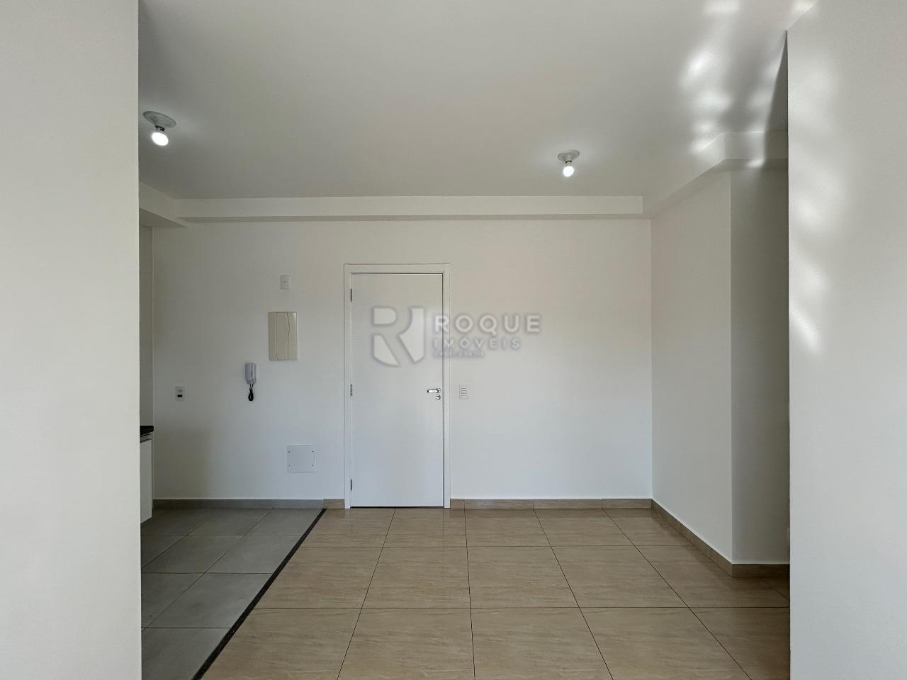 Apartamento para aluguel no bairro Chácaras Antonieta: Sala