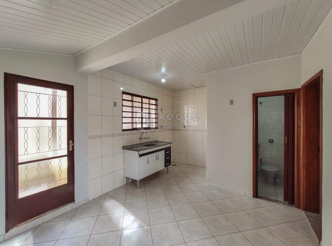 Casa Residencial para aluguel no bairro Vila Camargo: Cozinha