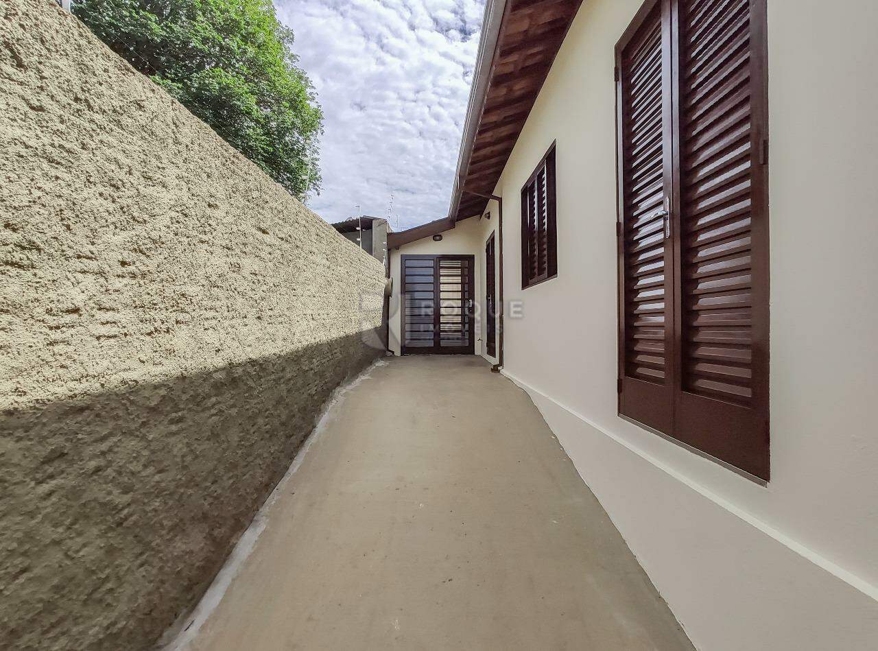 Casa Residencial para aluguel no bairro Vila Camargo: Acesso