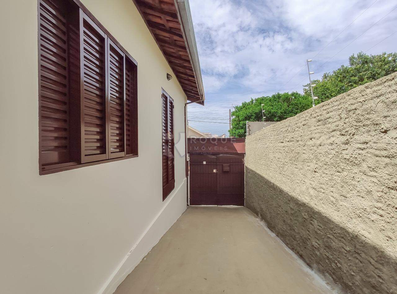 Casa Residencial para aluguel no bairro Vila Camargo: Garagem 