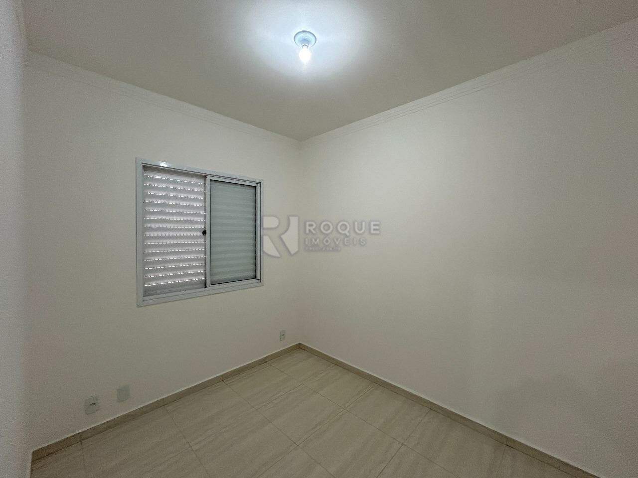 Apartamento para aluguel no bairro Vila Queiroz: Dormitório 2
