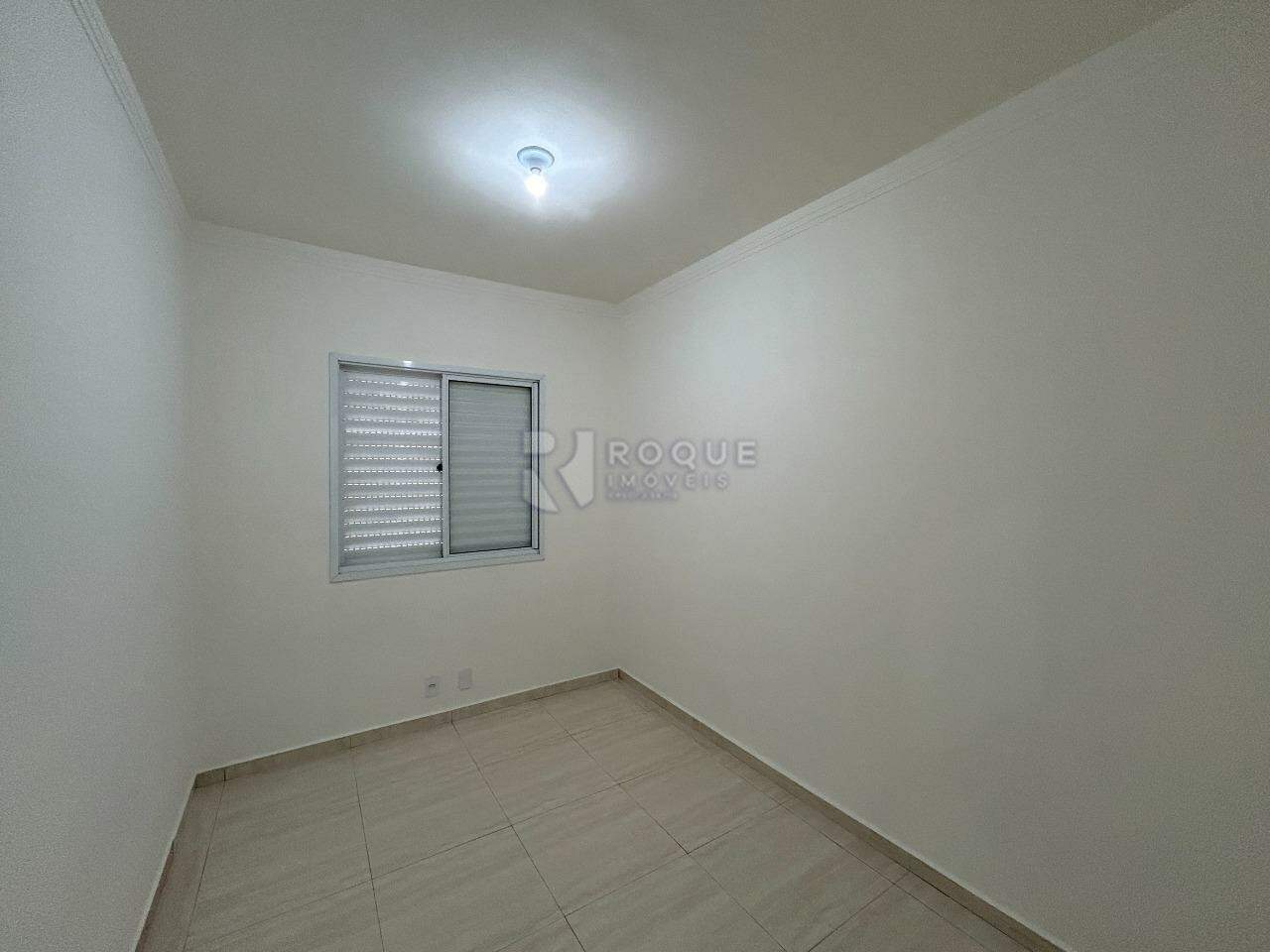 Apartamento para aluguel no bairro Vila Queiroz: Dormitório 1