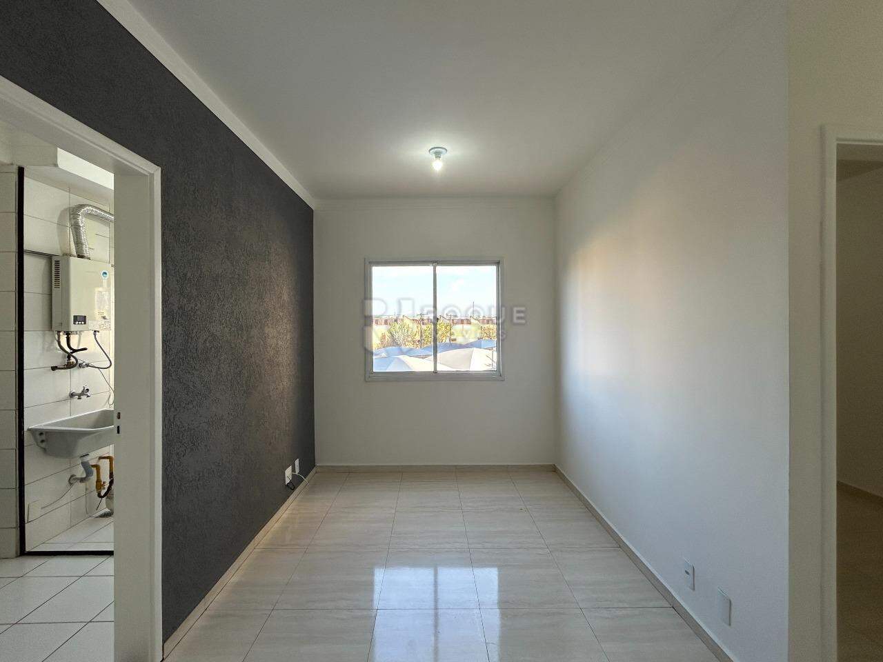 Apartamento para aluguel no bairro Vila Queiroz: Sala 