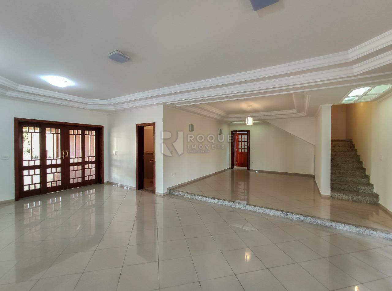 Casa em condomínio para aluguel no bairro Jardim Colina Verde: Sala e sala de tv