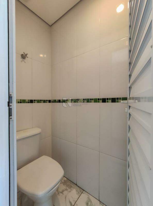 Kitnet para aluguel no bairro Jardim Cidade Universitária I: WC social 
