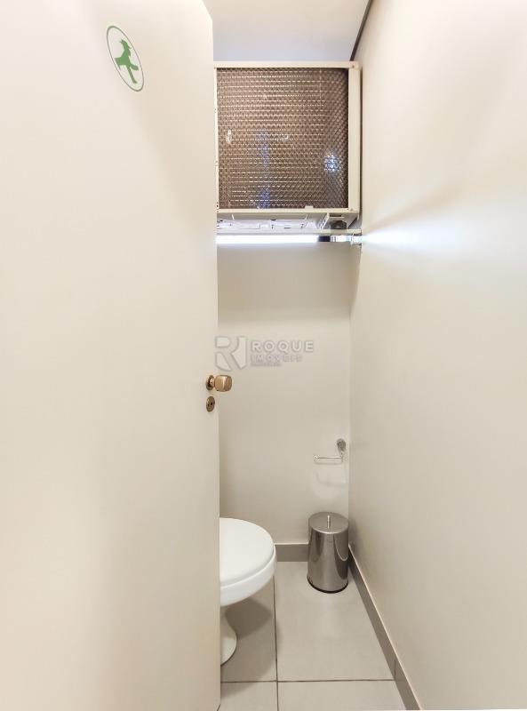 Salas/Conjuntos para aluguel no bairro Centro: WC social 2