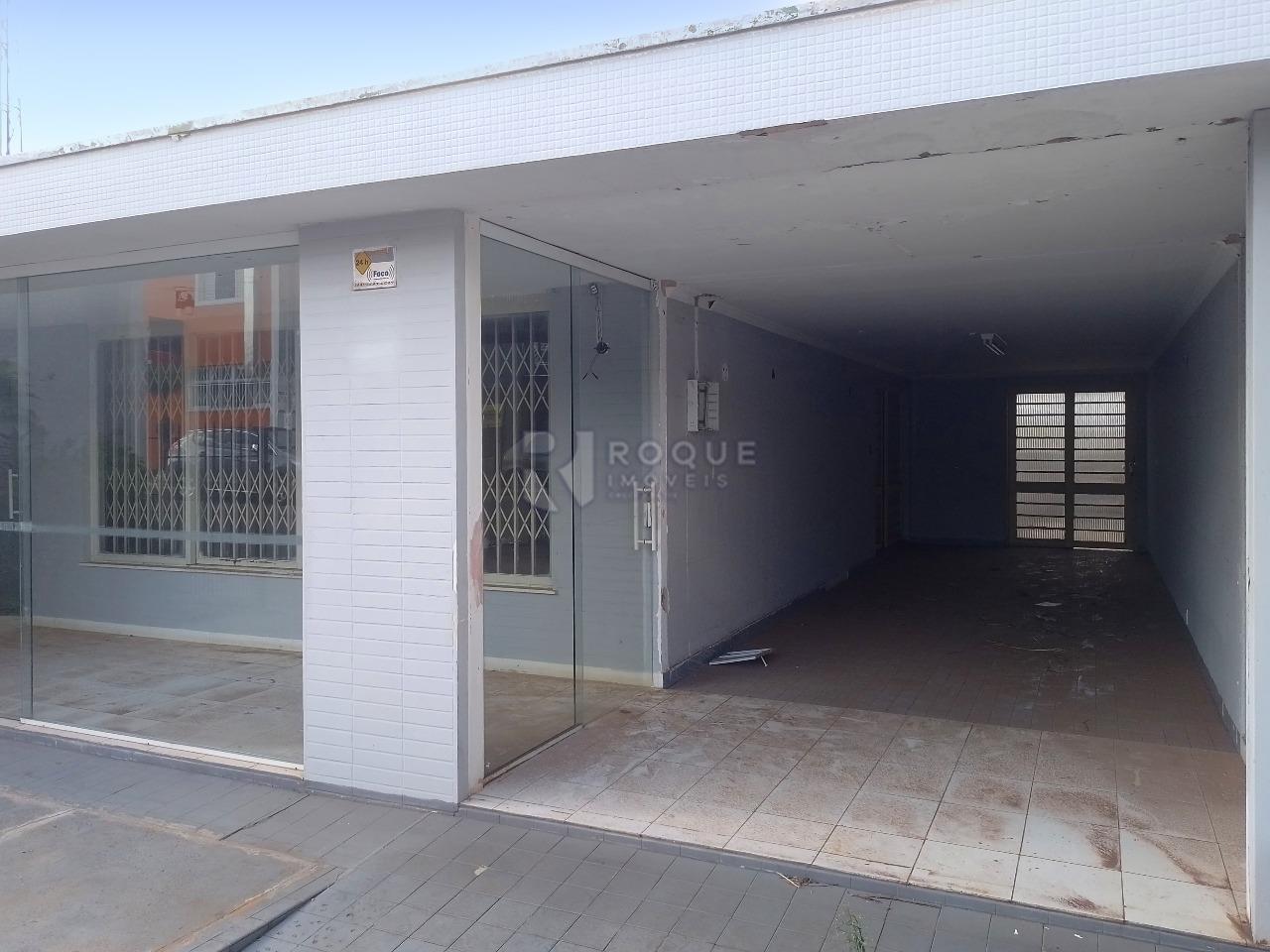 Casa Comercial para aluguel no bairro Vila São João: Entrada