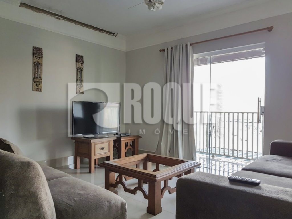 Casa Comercial para aluguel no bairro Parque Hippolyto: Sala