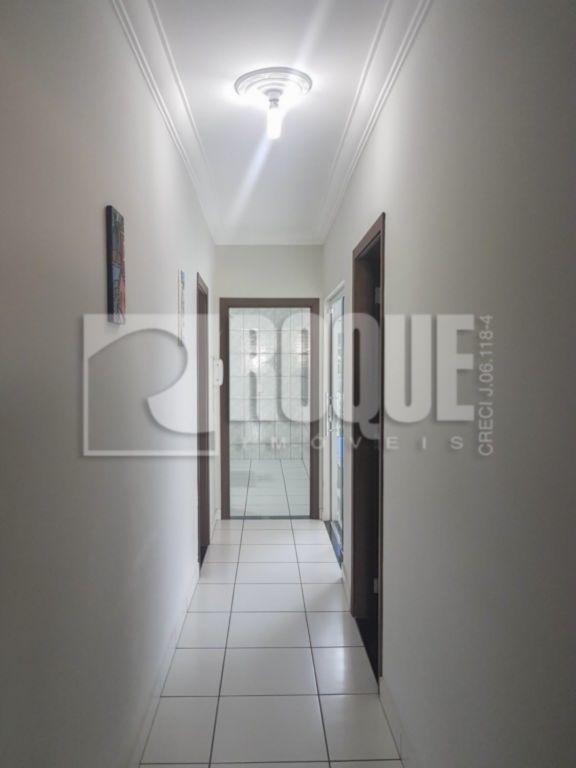 Casa Comercial para aluguel no bairro Parque Hippolyto: Hall