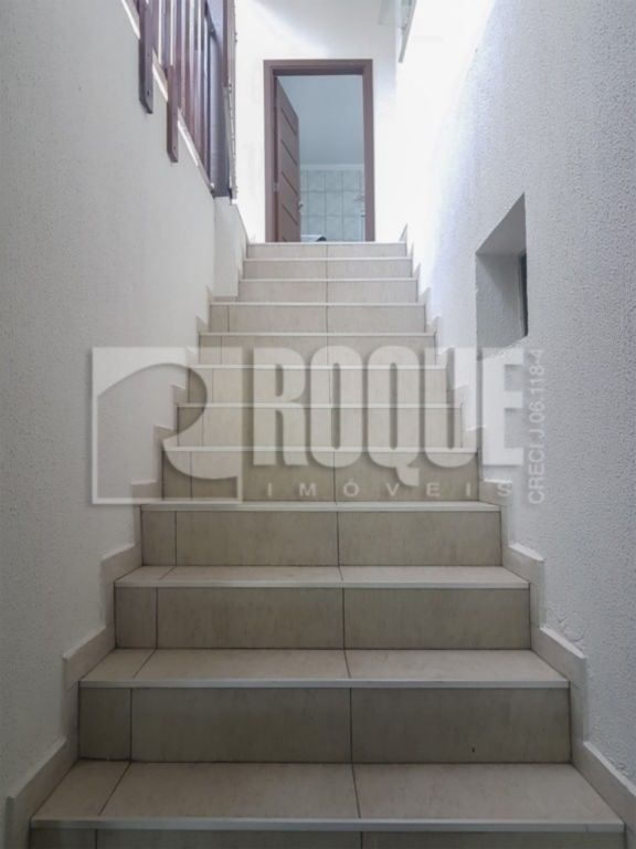 Casa Comercial para aluguel no bairro Parque Hippolyto: Entrada Casa