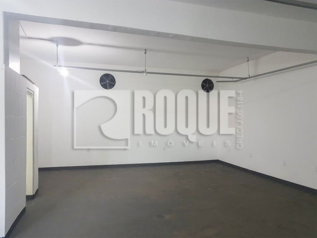 Casa Comercial para aluguel no bairro Parque Hippolyto: Salão