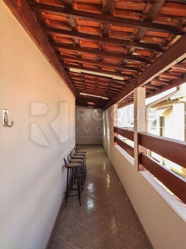 Casa Residencial para aluguel no bairro Jardim Residencial Roseira: Área externa sacada 