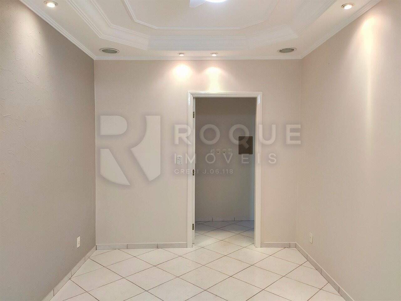 Casa Residencial para aluguel no bairro Jardim Residencial Roseira: Sala