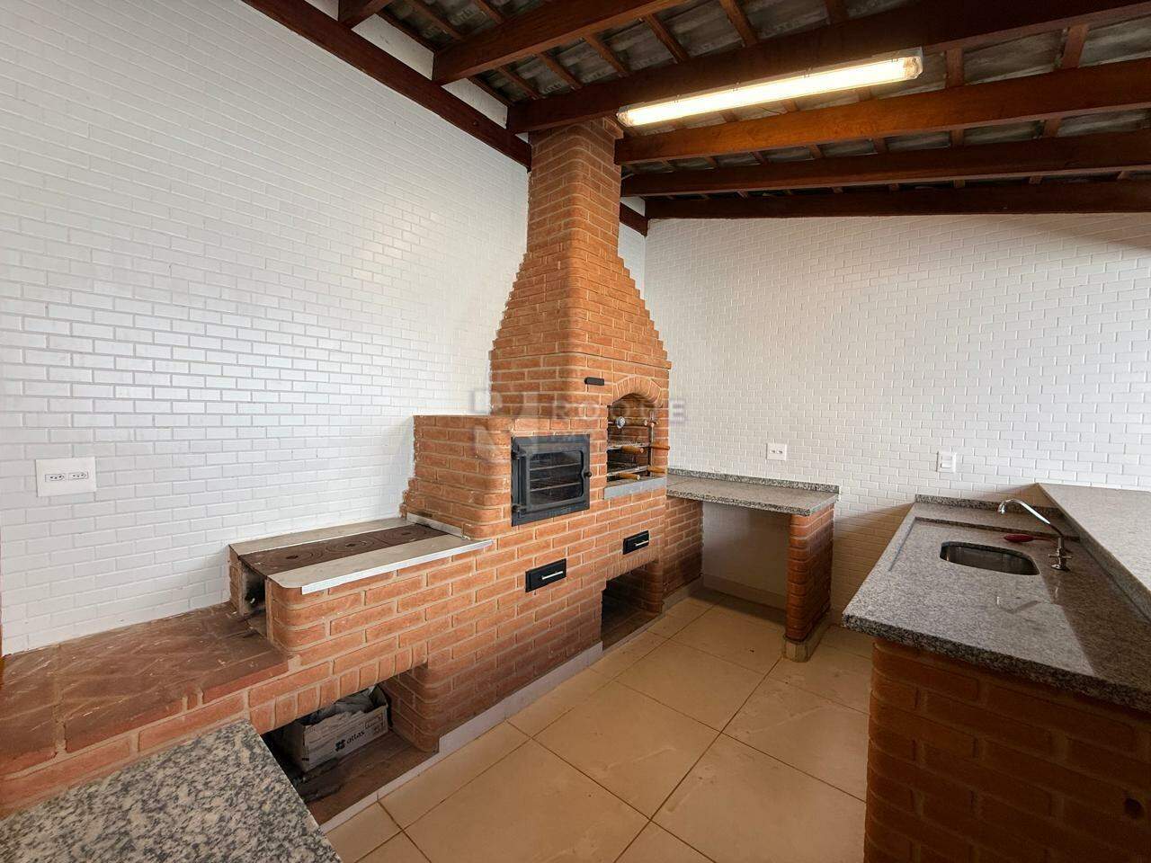 Casa Residencial para aluguel no bairro Jardim Nova Europa: Churrasqueira