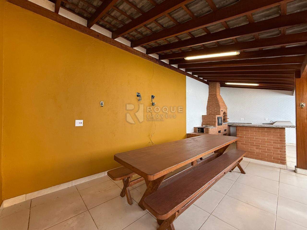 Casa Residencial para aluguel no bairro Jardim Nova Europa: Churrasqueira