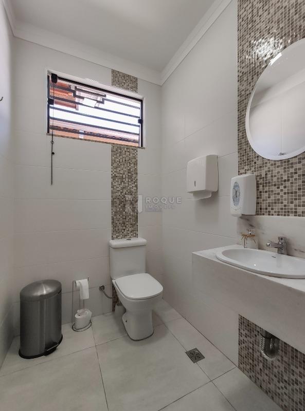 Salas/Conjuntos para aluguel no bairro Vila Queiroz: WC 1 em comum