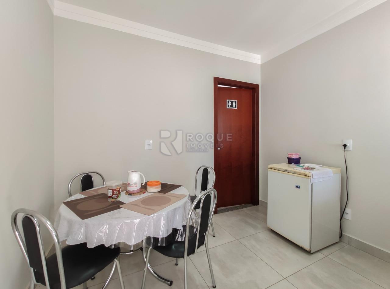 Salas/Conjuntos para aluguel no bairro Vila Queiroz: Copa em comum