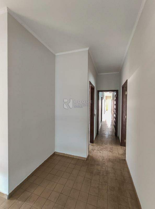 Casa Residencial para aluguel no bairro Jardim Mercedes: Hall 