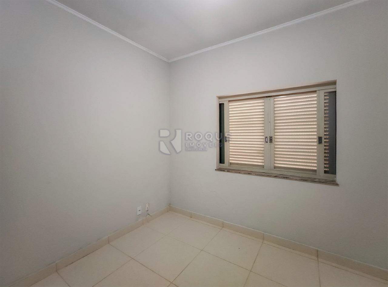 Casa Residencial para aluguel no bairro Jardim Mercedes: Dormitório 2 suíte 
