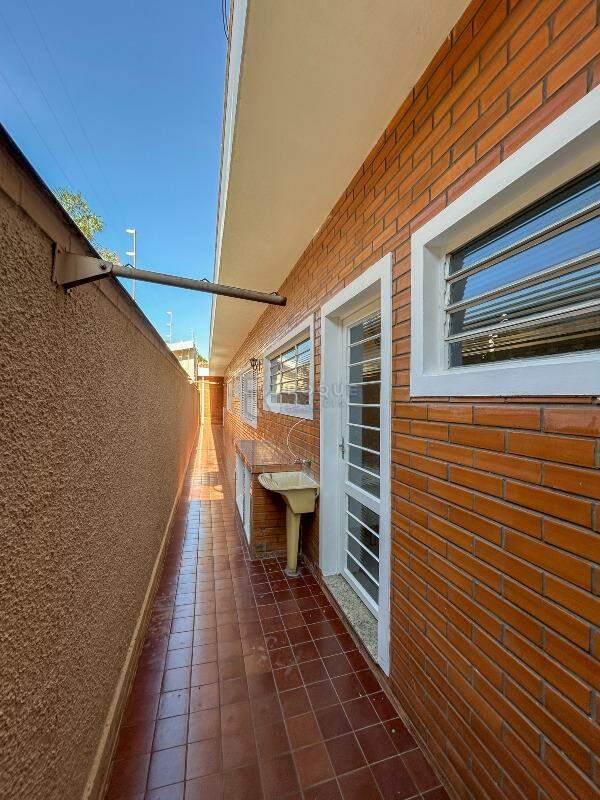 Casa Residencial para aluguel no bairro Jardim Mercedes: Corredor 2