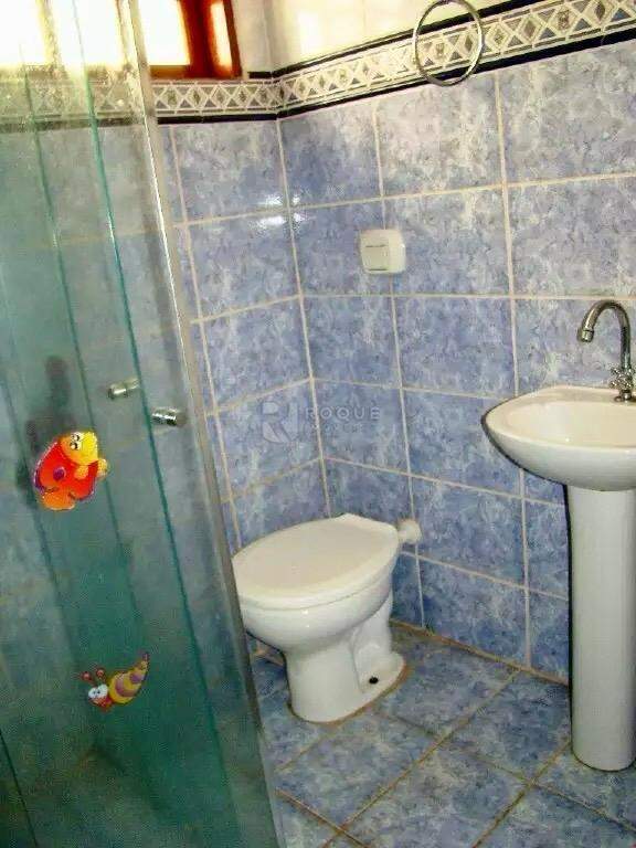 Casa Residencial para aluguel no bairro Jardim Ipanema: Wc Social