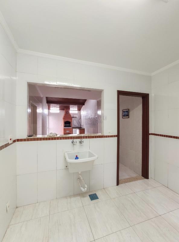 Casa Residencial para aluguel no bairro Jardim Mediterrâneo: Área de serviço 