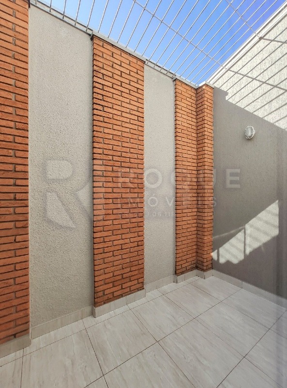 Casa Residencial para aluguel no bairro Jardim Mediterrâneo: Jardim de inverno 