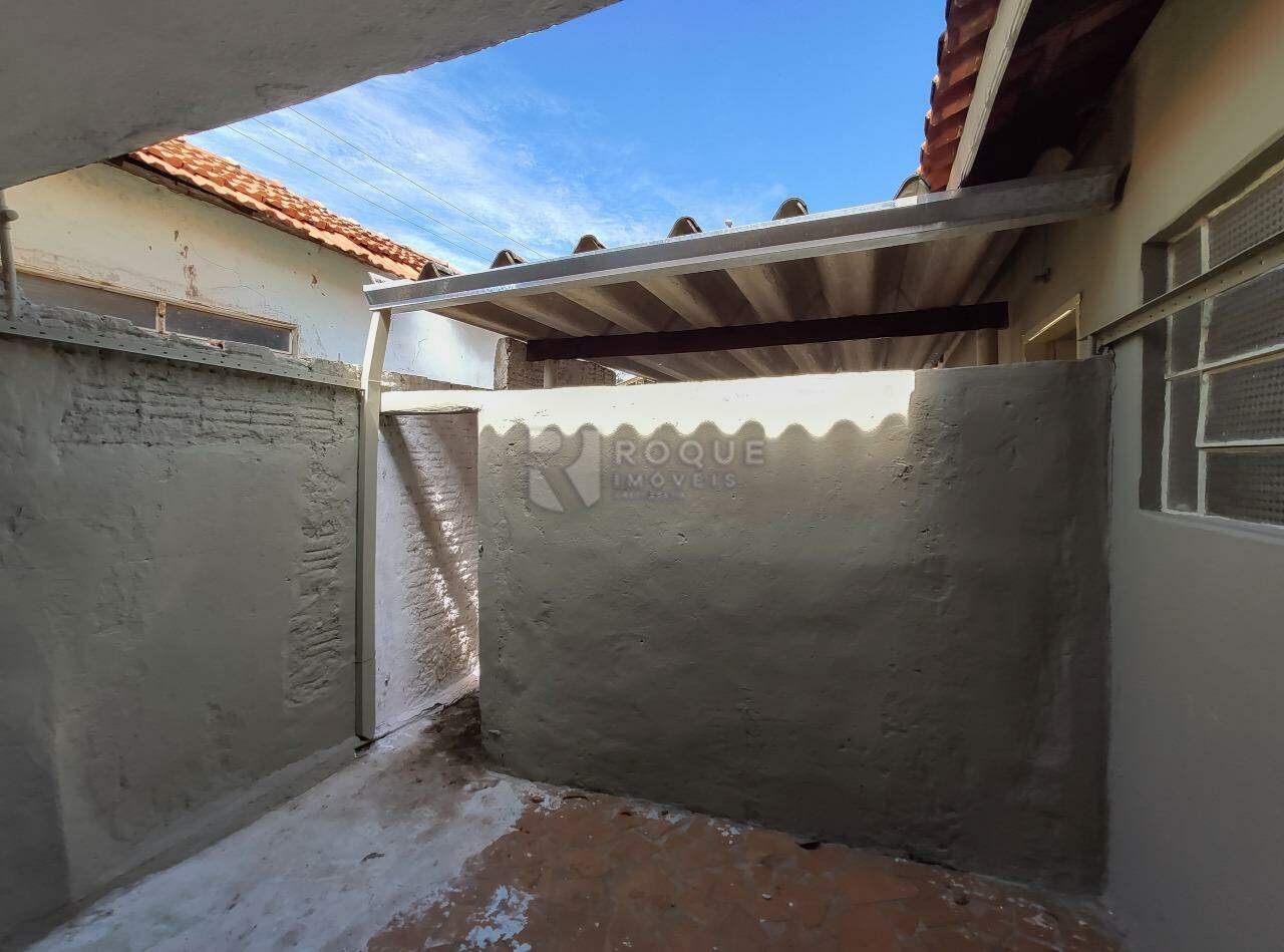 Casa Residencial para aluguel no bairro Vila Claudia: Área externa 