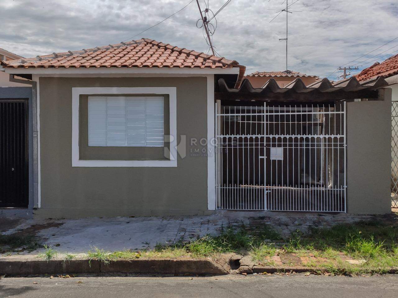 Casa Residencial para aluguel no bairro Vila Claudia: Fachada 