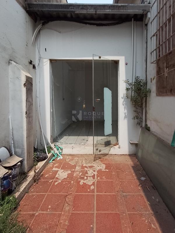 Salão para aluguel no bairro Centro: Fundos