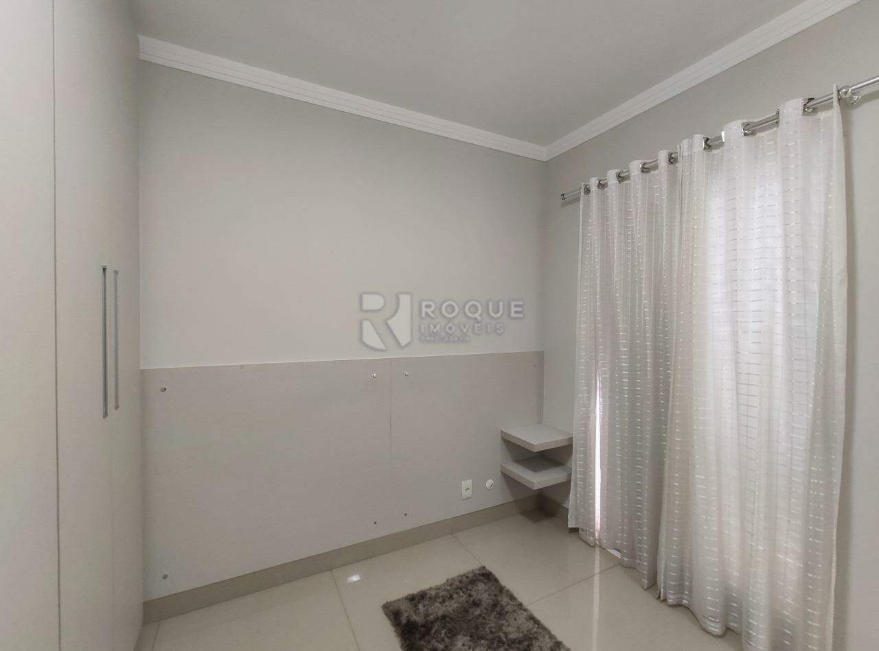 Apartamento para aluguel no bairro Desmembramento Oscar Antonio Breda: Dormitório 1