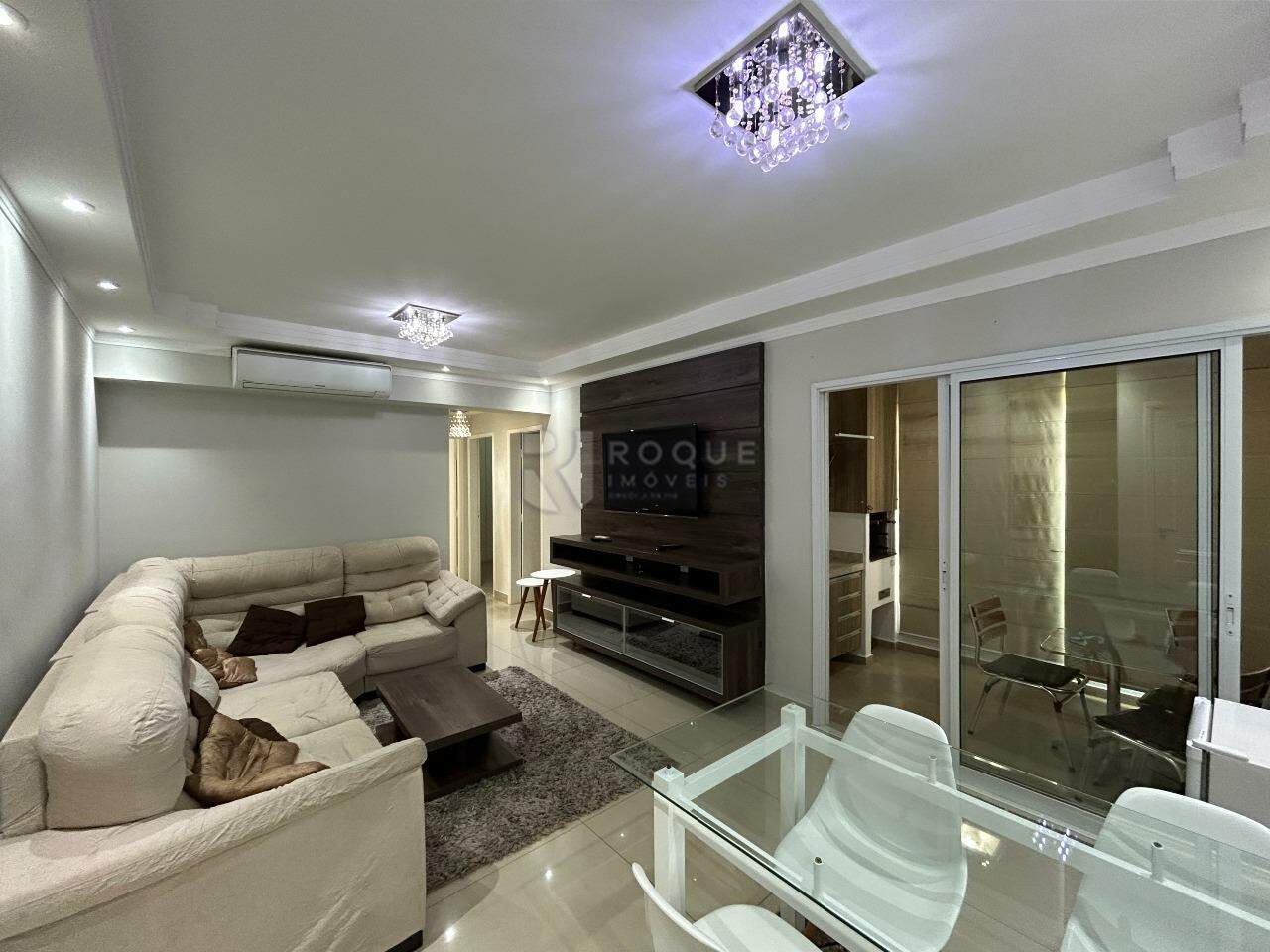Apartamento para aluguel no bairro Desmembramento Oscar Antonio Breda: Sala 
