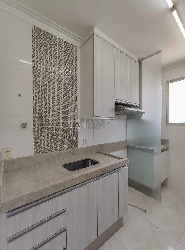 Apartamento para aluguel no bairro Jardim Colina Verde: Cozinha 