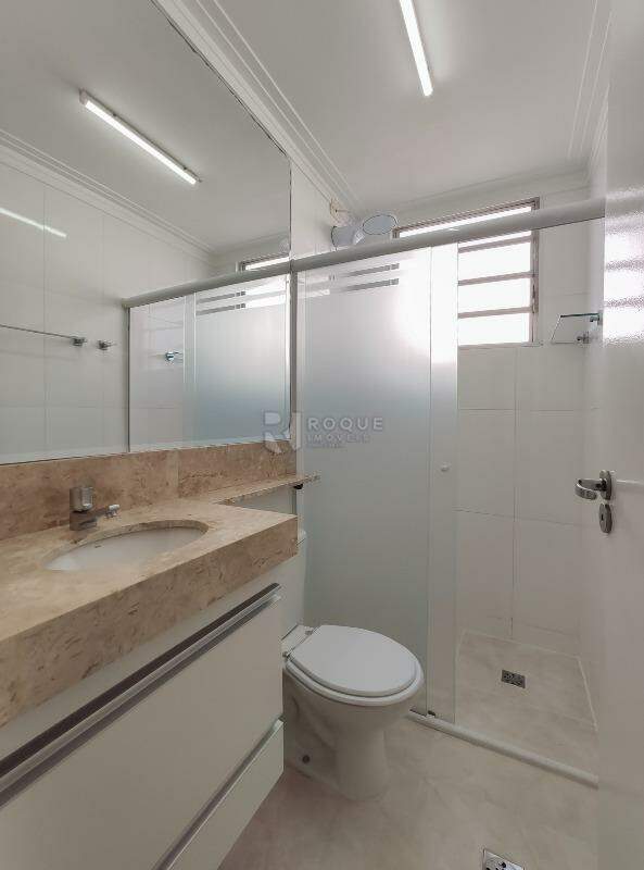 Apartamento para aluguel no bairro Jardim Colina Verde: WC social 