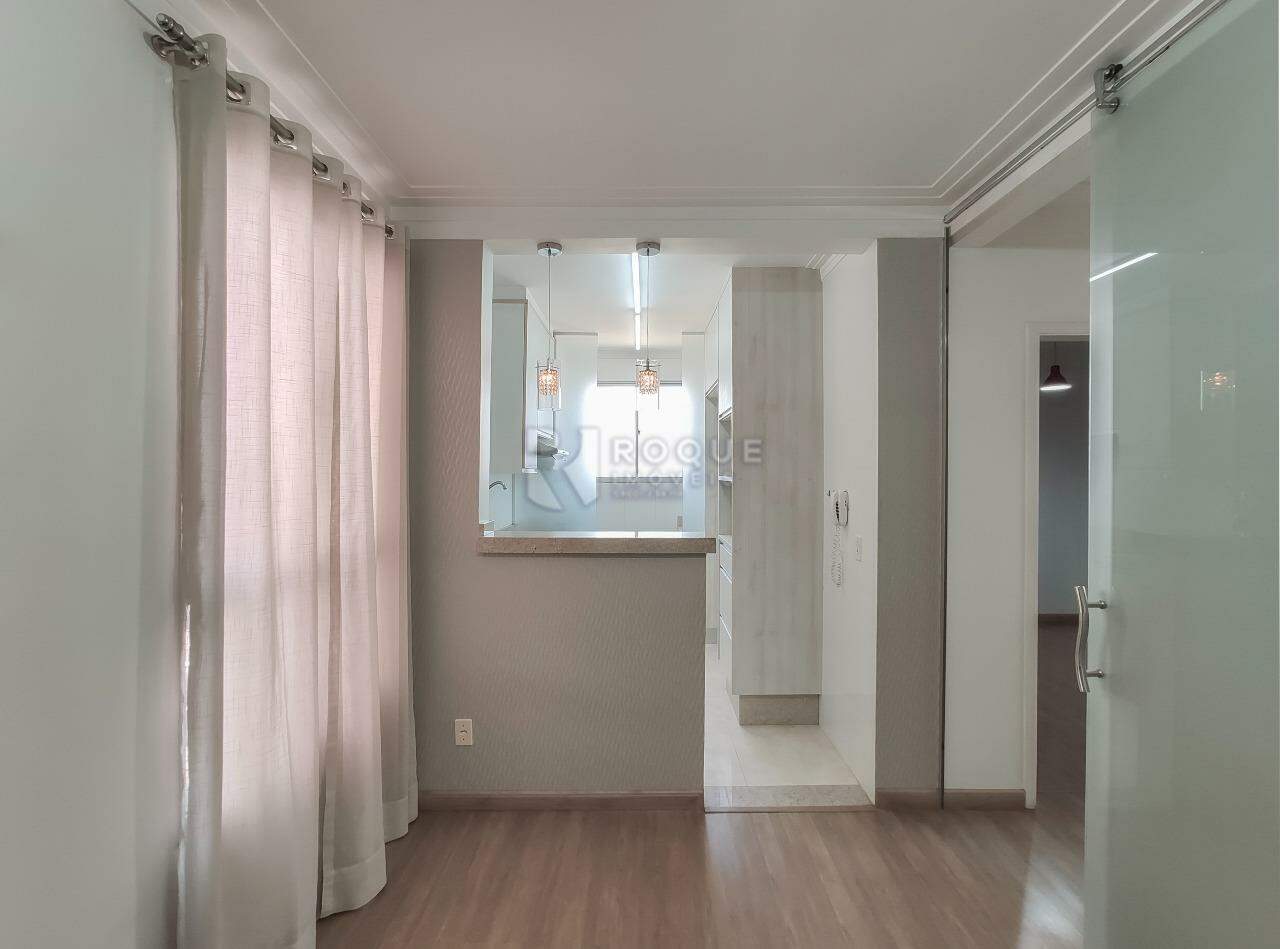 Apartamento para aluguel no bairro Jardim Colina Verde: Sala 
