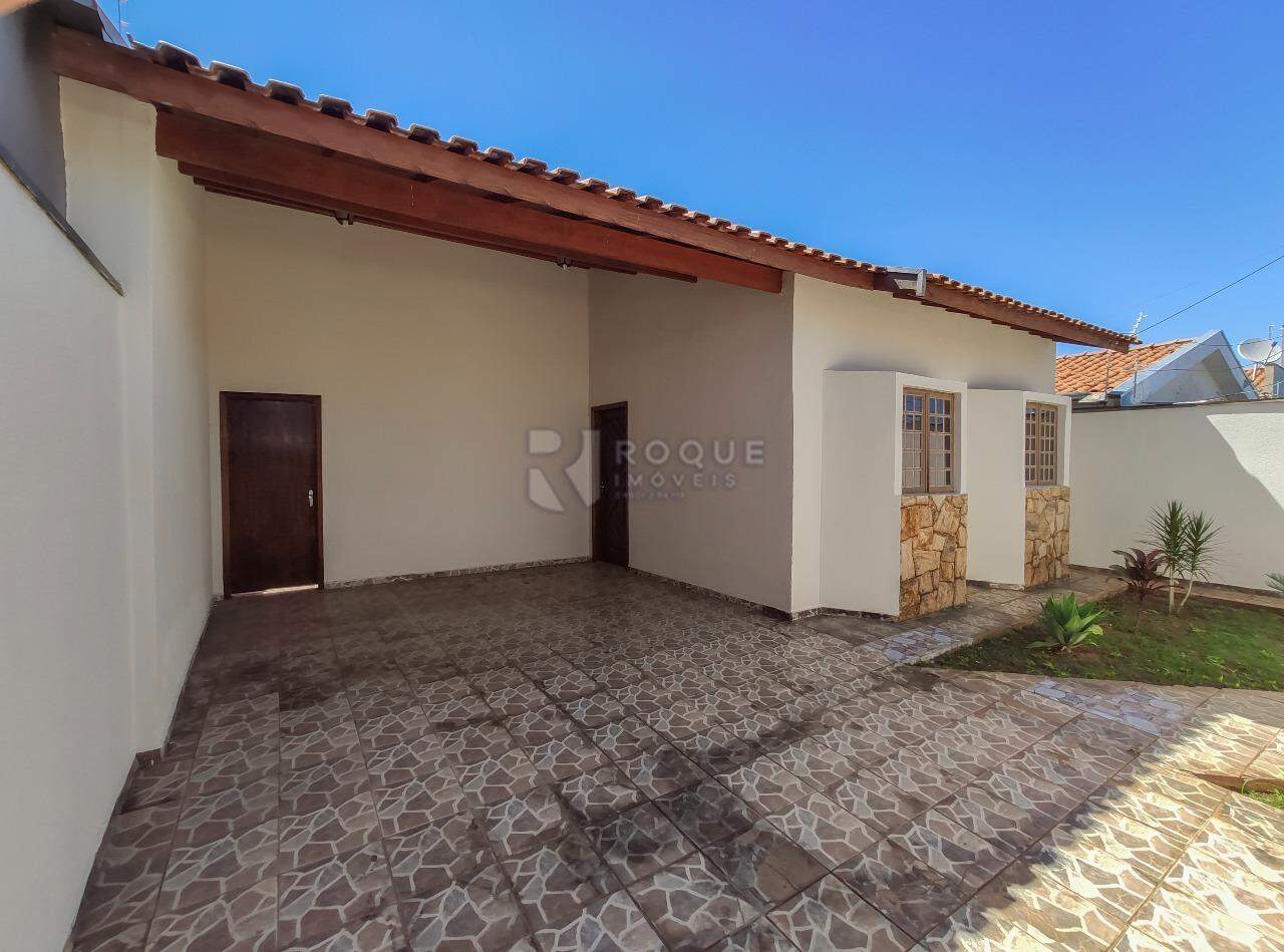 Casa Residencial para aluguel no bairro Vila Claudia: Frente 