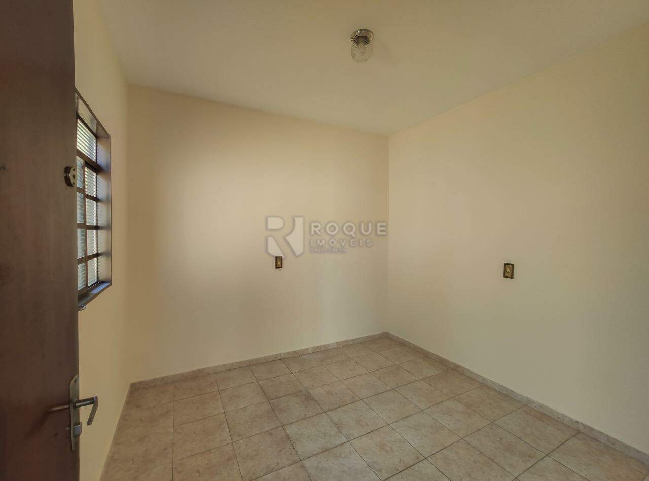 Casa Residencial para aluguel no bairro Vila Claudia: Despensa 