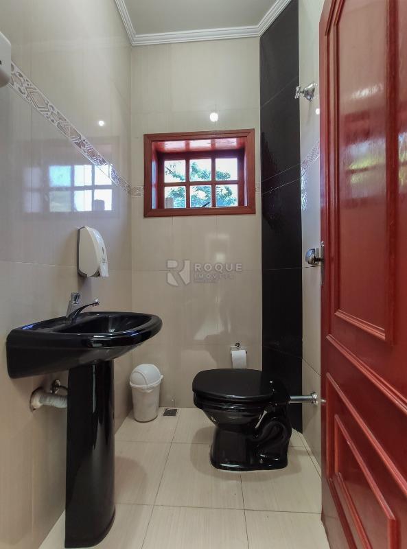 Salas/Conjuntos para aluguel no bairro Centro: WC em comum 