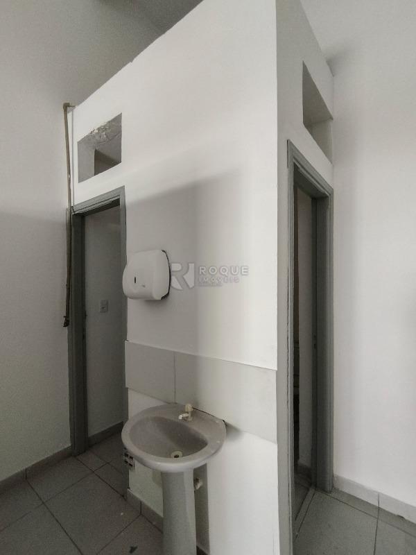 Salão para aluguel no bairro Jardim Ibirapuera: Lavabo 