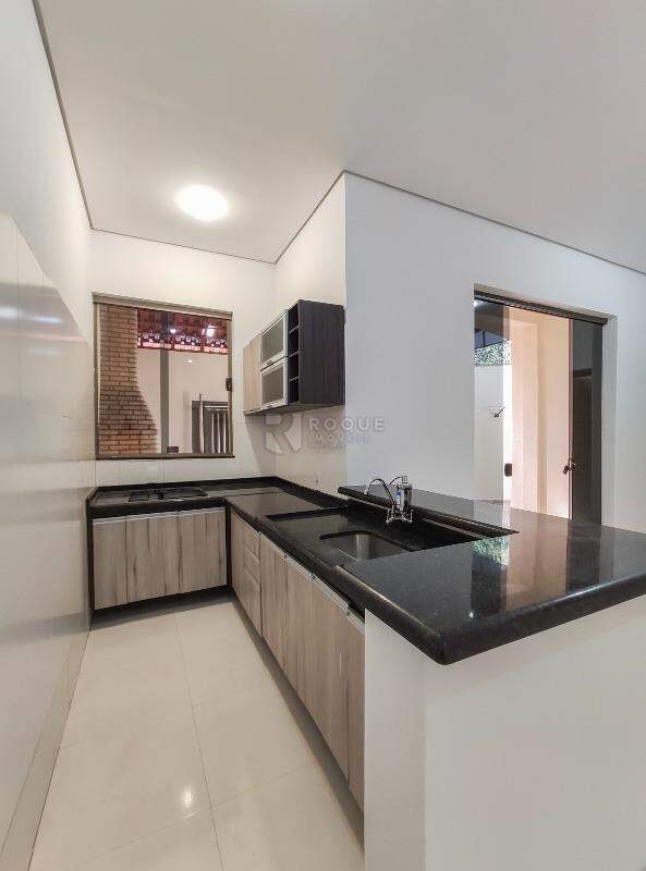 Casa Residencial para aluguel no bairro Jardim Anhanguera: Cozinha 