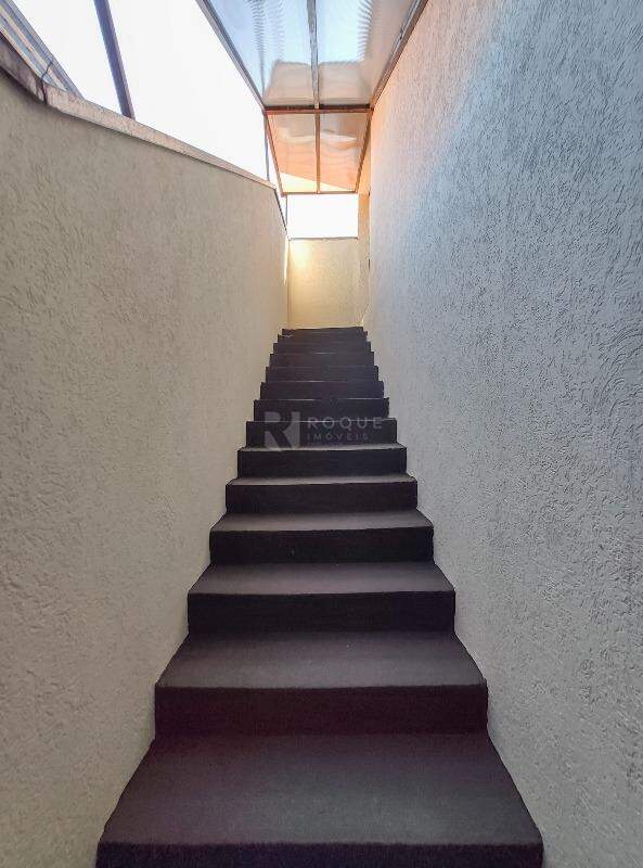 Casa Residencial para aluguel no bairro Jardim Anhanguera: Acesso externo segundo andar 