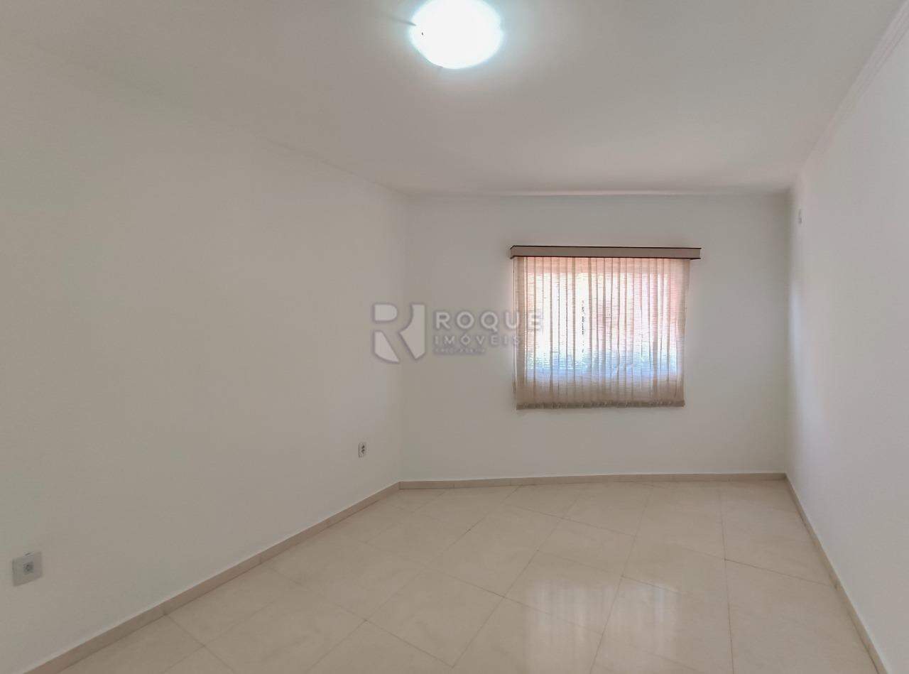 Casa Residencial para aluguel no bairro Jardim Anhanguera: Dormitório 2 segundo andar 