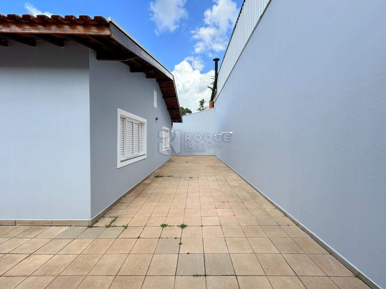 Casa em condomínio para aluguel no bairro Jardim Residencial Monsenhor Rossi: Fundo