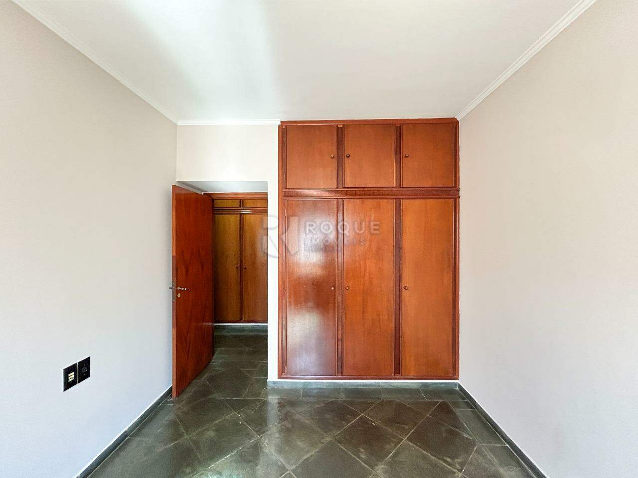 Casa em condomínio para aluguel no bairro Jardim Residencial Monsenhor Rossi: Dormitório suíte 1