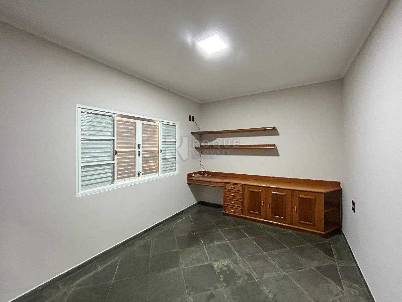Casa em condomínio para aluguel no bairro Jardim Residencial Monsenhor Rossi: Dormitório 3