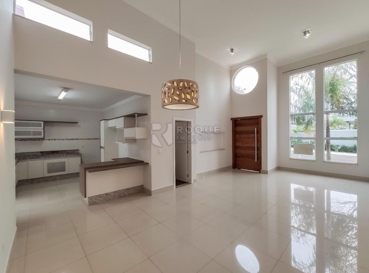 Casa em condomínio para aluguel no bairro Residencial Jardim dos Ipês: Sala 