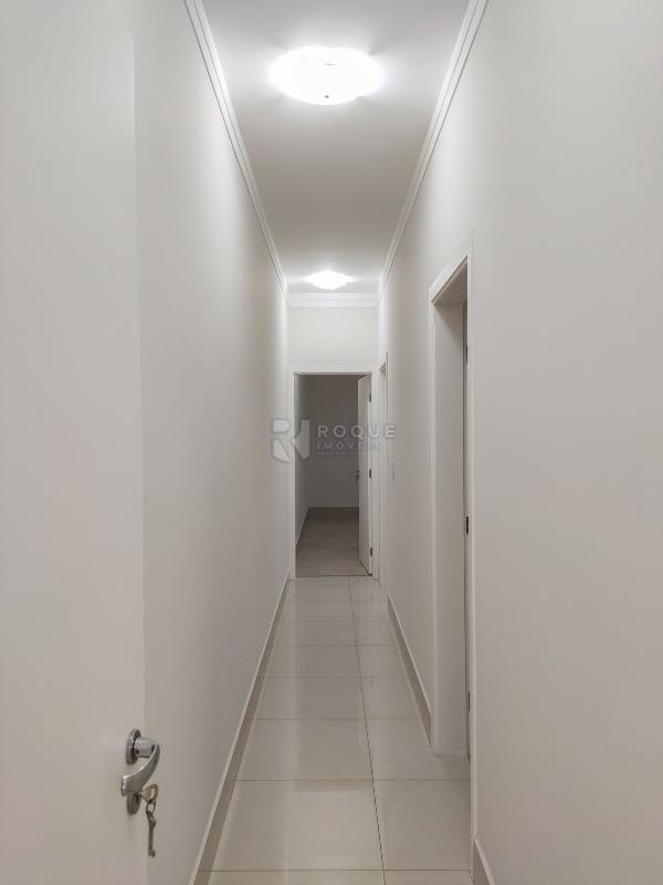 Casa em condomínio para aluguel no bairro Residencial Jardim dos Ipês: Hall