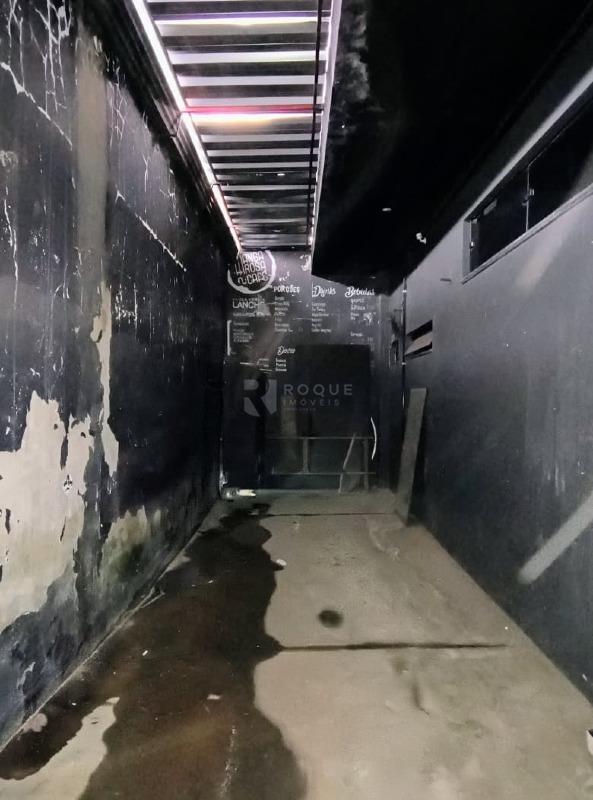 Salão para aluguel no bairro Jardim Cidade Universitária I: Fundos