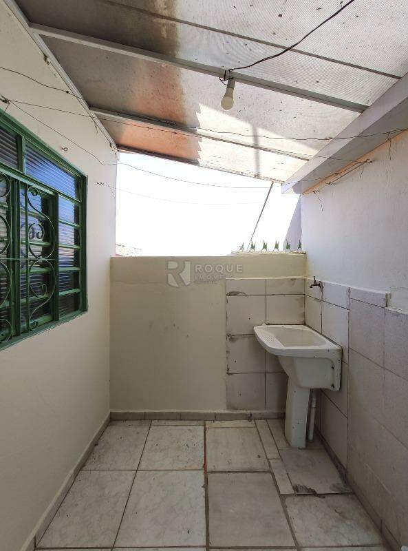 Casa Residencial para aluguel no bairro Jardim Novo Horizonte: Área de serviço 