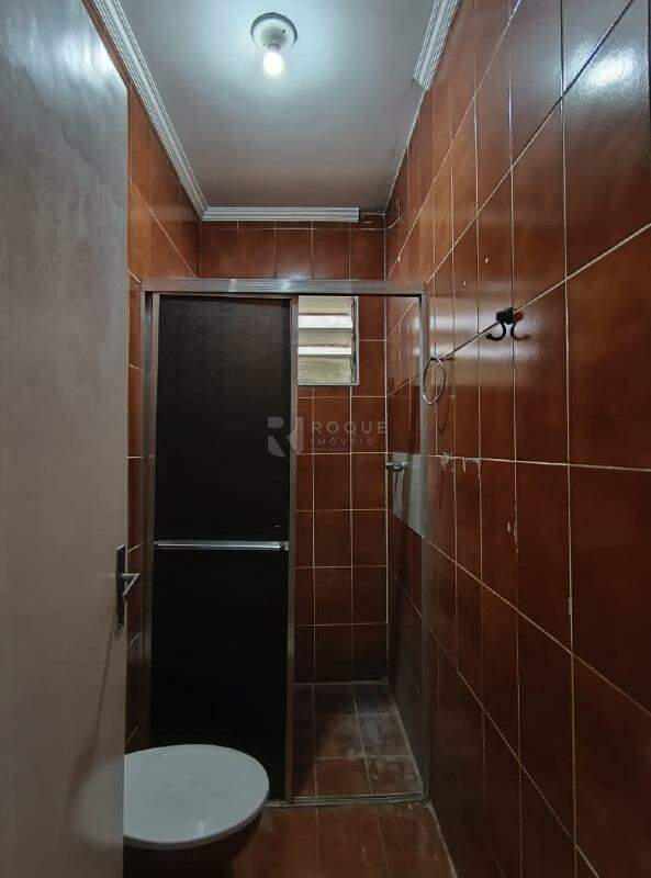 Casa Residencial para aluguel no bairro Parque Residencial Abílio Pedro: Wc social 